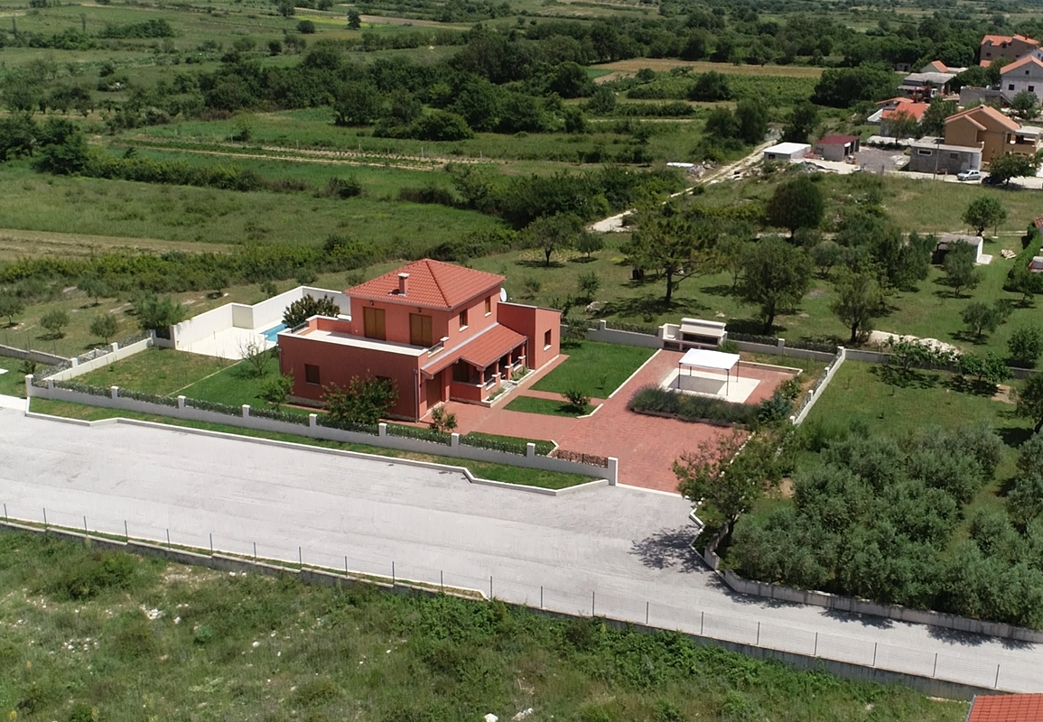 Private accommodation villa Suhovare